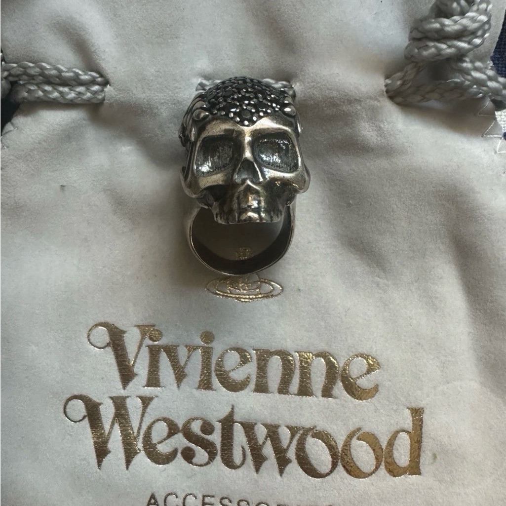 Vivienne Westwood Skull Ring 350$
